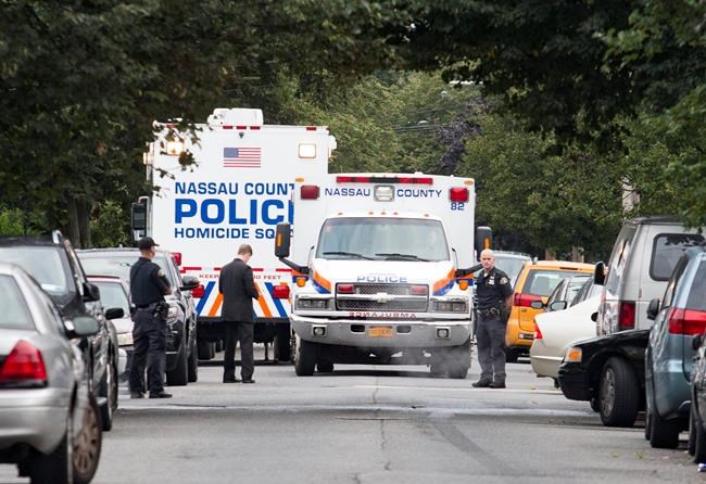 Police: NY man kills mother, sister, 3rd woman with hammer | iNFOnews.ca Police: NY man kills mother, sister, 3rd woman with hammer | iNFOnews.ca