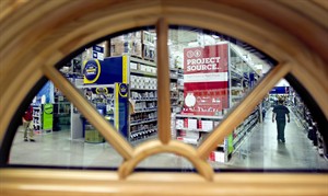 US retail sales dropped 0.5 per cent in June, third straight monthly decline | iNFOnews.ca CP19430534