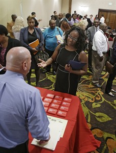 US CEOs expect to step up hiring amid steady sales growth; investment plans drop | iNFOnews.ca US CEOs expect to step up hiring amid steady sales growth; investment plans drop | iNFOnews.ca