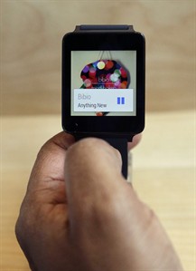 Review: Google Android Wear, though primitive, should unite developers to improve smartwatches | iNFOnews.ca Review: Google Android Wear, though primitive, should unite developers to improve smartwatches | iNFOnews.ca