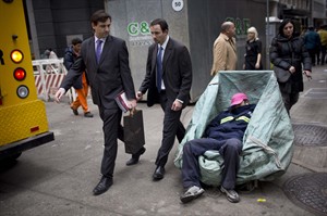 IMF trims growth forecast for global economy this year and 2015; sees growth pickup in US | iNFOnews.ca CP30192086