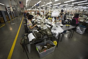 Orders for US durable goods tumble 18.2 per cent in August, but business spending plans up | iNFOnews.ca CP30033933