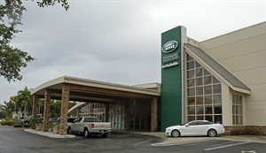 Car dealership chain AutoNation 2Q net income up 9.3 per cent on strong new, used vehicle sales | iNFOnews.ca CP19463973