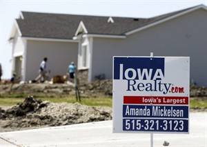 US new home sales surge 18.6 per cent in May to annual rate of 504,000, fastest pace in 6 years | iNFOnews.ca CP28884240