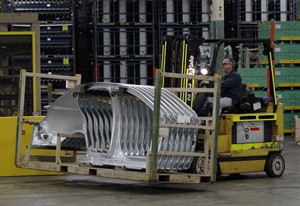 US economy grew at 1.7 per cent rate in April-June quarter, slightly faster than first estimate | iNFOnews.ca CP19925027