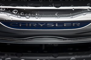 Strong US economy helps automakers plow through snowy weather and boost sales | iNFOnews.ca CP32127205