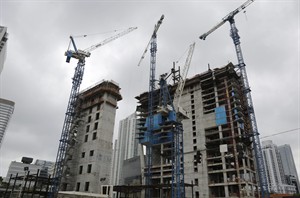 US construction spending edges up 0.1 per cent in May although home building declines | iNFOnews.ca CP28976467