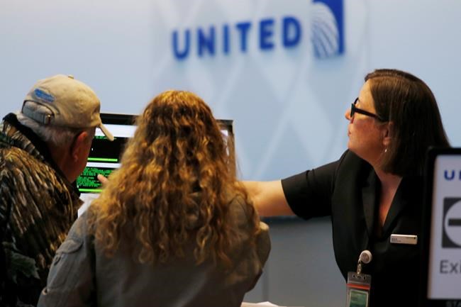 United's 1Q profit fell 69 per cent, before dragging incident | iNFOnews.ca CP1163098252