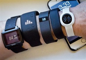 Gift Guide: Many options for fitness tracker; how do you choose? | iNFOnews.ca CP31132392
