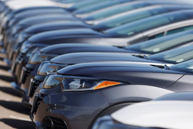 Drivers hold onto cars in pandemic; average age hits record | iNFOnews.ca CP1096878811