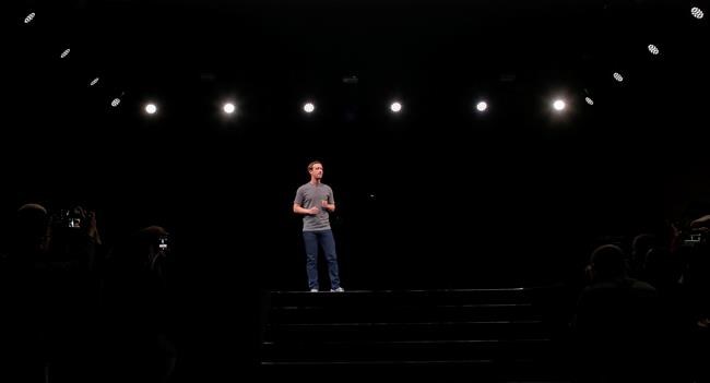 House committee calls for Facebook's Zuckerberg to testify | iNFOnews.ca CP1165973716