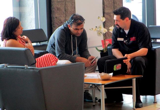 Edmunds: How to shave hours off your next dealership visit | iNFOnews.ca