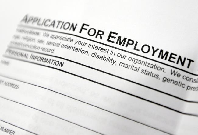 Applications for US unemployment benefits fall to 262,000 | iNFOnews.ca