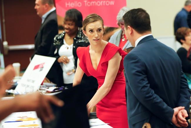 Fewer people sought US jobless benefits last week | iNFOnews.ca