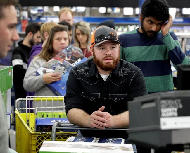 Consumer spending rose solid 0.3 per cent in October | iNFOnews.ca