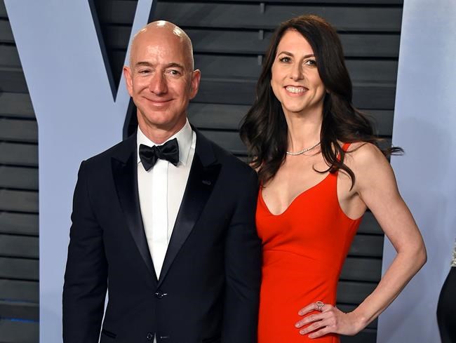Jeff and MacKenzie Bezos divvy up Amazon stake after divorce | iNFOnews.ca