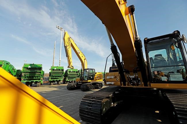 Caterpillar 4Q profit rises despite sales decline | iNFOnews.ca Caterpillar 4Q profit rises despite sales decline | iNFOnews.ca