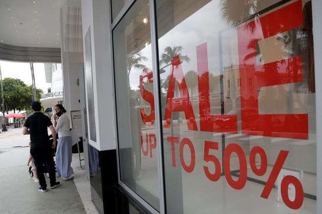 US consumer spending up 5.6%, but virus could stall gains | iNFOnews.ca