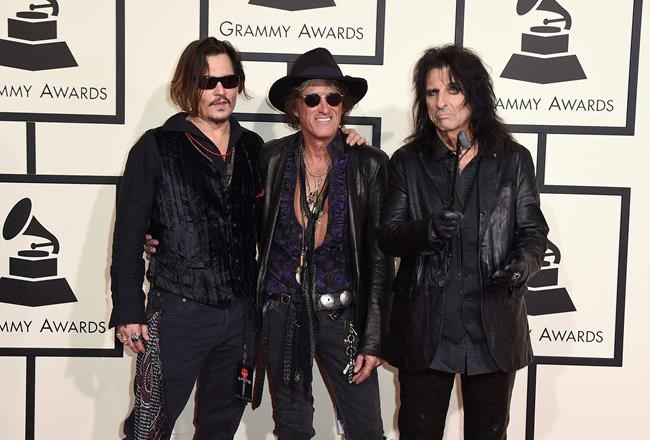 Review: Hollywood Vampires rise again on great 2nd album | iNFOnews.ca