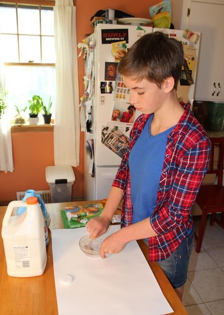 Summer of Slime: DIY goo takes over tweens' lives | iNFOnews.ca Summer of Slime: DIY goo takes over tweens' lives | iNFOnews.ca