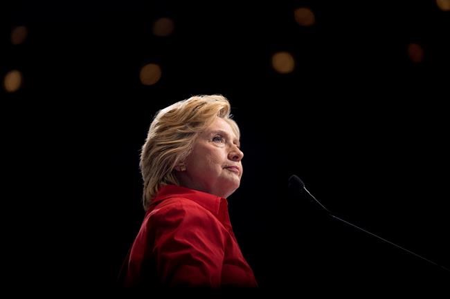 Clinton urges Democrats to vote in 'overwhelming' numbers | iNFOnews.ca Clinton urges Democrats to vote in 'overwhelming' numbers | iNFOnews.ca