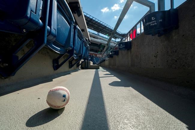 Stray souvenirs: Without fans, MLB foul balls left lonely | iNFOnews.ca CP1096652290