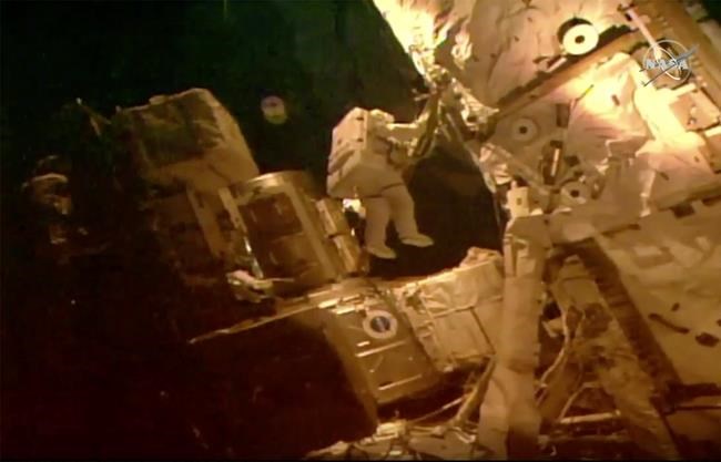 Astronauts squeeze in last spacewalk before SpaceX departure | iNFOnews.ca Astronauts squeeze in last spacewalk before SpaceX departure | iNFOnews.ca