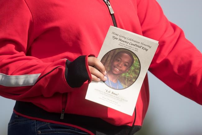 Columbus officer who shot 13-year-old boy feared gunfight | iNFOnews.ca Columbus officer who shot 13-year-old boy feared gunfight | iNFOnews.ca