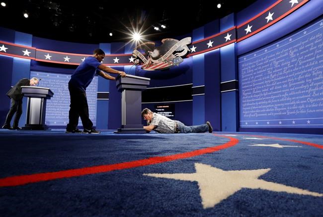 Canadians, expats gather to watch 'entertaining' U.S. presidential debate | iNFOnews.ca Canadians, expats gather to watch 'entertaining' U.S. presidential debate | iNFOnews.ca