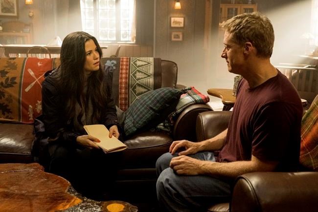 Syfy's 'Resident Alien' invader gets lift-off with viewers | iNFOnews.ca