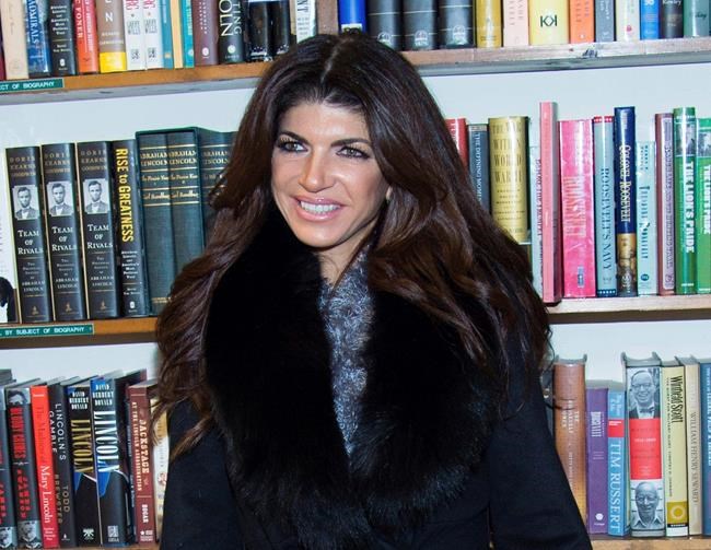 "Real Housewives" star gets reprimand over probation slipups | iNFOnews.ca