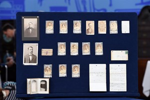 PBS' 'Antiques Roadshow' finds $1M Boston Red Stockings baseball collection in NYC | iNFOnews.ca CP29461380