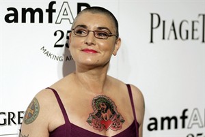 Sinead O'Connor working on memoir due in 2016, promises to dish 'sexual dirt' on ex-partners | iNFOnews.ca CP30197693