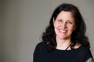 Q&A: Laura Poitras on witnessing history from a hotel room for her Snowden doc 'Citizenfour' | iNFOnews.ca CP30386447