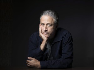 Jon Stewart and Brian Williams: 2 big TV stars with opposite fates departing their shows | iNFOnews.ca CP31865727