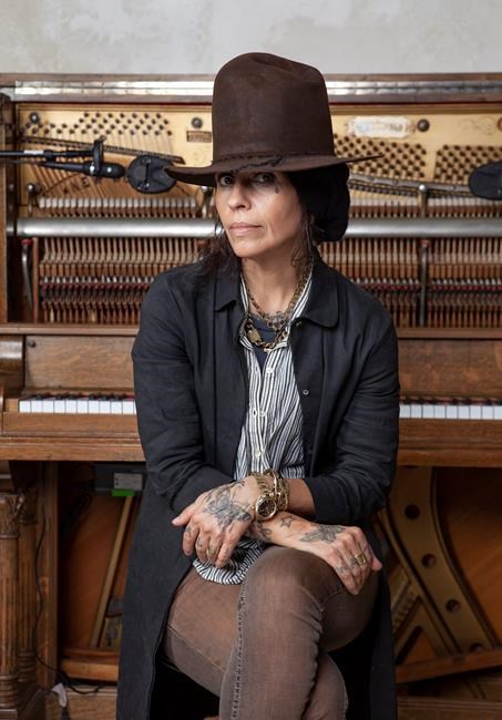 Linda Perry, pioneering producer, smashing through history | iNFOnews.ca