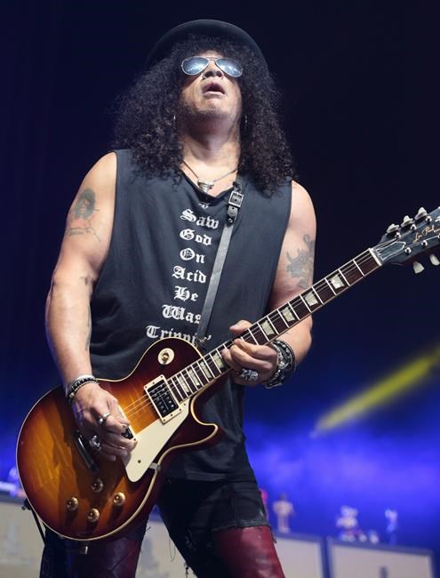 Guns N' Roses star Slash surprises 'School of Rock' cast | iNFOnews.ca