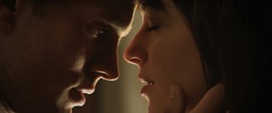 'Fifty Shades of Grey' gets thumbs-down from religious, other groups who say it degrades women | iNFOnews.ca CP31865386