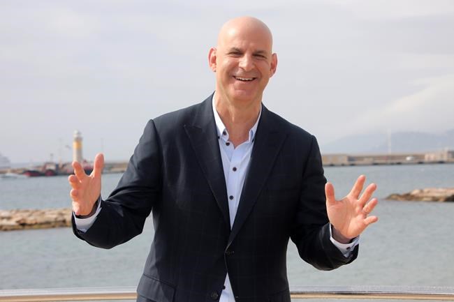 Harlan Coben switches publishers, has 5-book deal | iNFOnews.ca CP1141689978