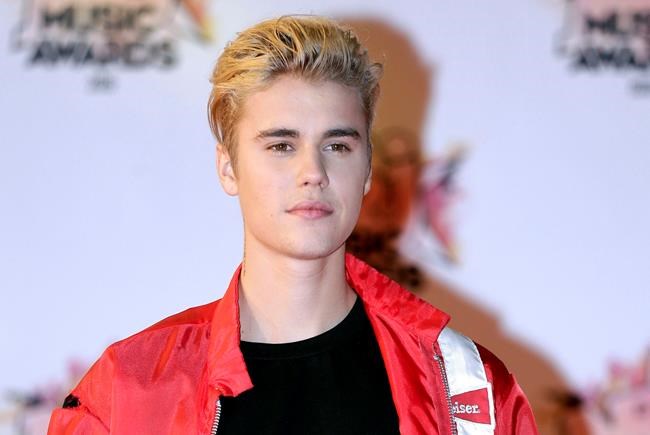 Bieber won't be cited after hitting photographer with truck | iNFOnews.ca