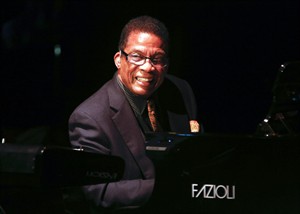 Jazz greats Herbie Hancock, Chick Corea to make 1st duo piano concert tour since 1978 | iNFOnews.ca CP31580437