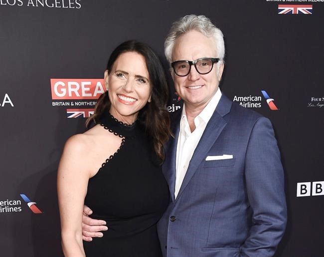 Bradley Whitford and Amy Landecker are hitched | iNFOnews.ca