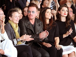 U2 singer Bono says his ever-present sunglasses are due to glaucoma, not rock-star attitude | iNFOnews.ca CP30322699