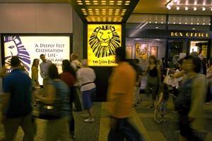 'The Lion King' earns the crown for most successful title in box office history | iNFOnews.ca CP29990813