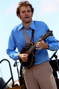 Mandolinist Chris Thile says hosting 'Prairie Home' like 'getting to be Luke Skywalker' | iNFOnews.ca