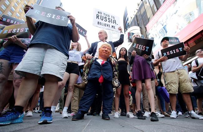 Trump's order: Bar all transgender troops from US military | iNFOnews.ca