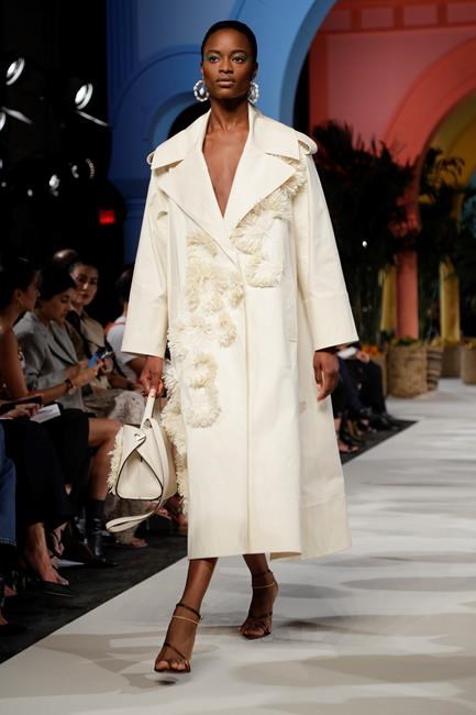 Dominican vibes and a youthful feel at Oscar de la Renta | iNFOnews.ca