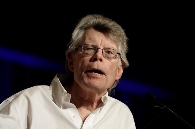 Stephen King joins moviegoers for special screening of "It" | iNFOnews.ca