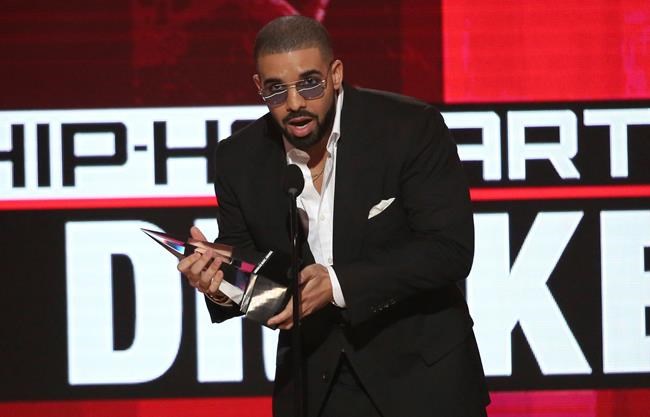 Toronto rapper Drake visits Miami homeless shelter for women, kids | iNFOnews.ca