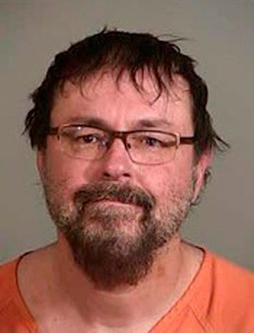 Ex-teacher pleads guilty to fleeing with Tennessee student | iNFOnews.ca